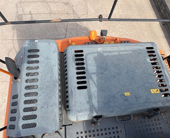 Doosan DX140LC-5 - Crawler Excavators