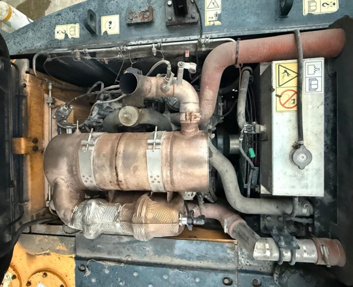 Hyundai HX140 Hi Rise - Crawler Excavators