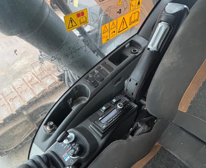 Case CX290D - Crawler Excavators