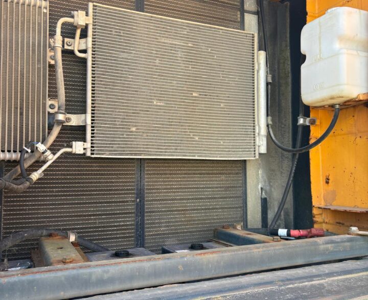 Hyundai HX380 - Crawler Excavators