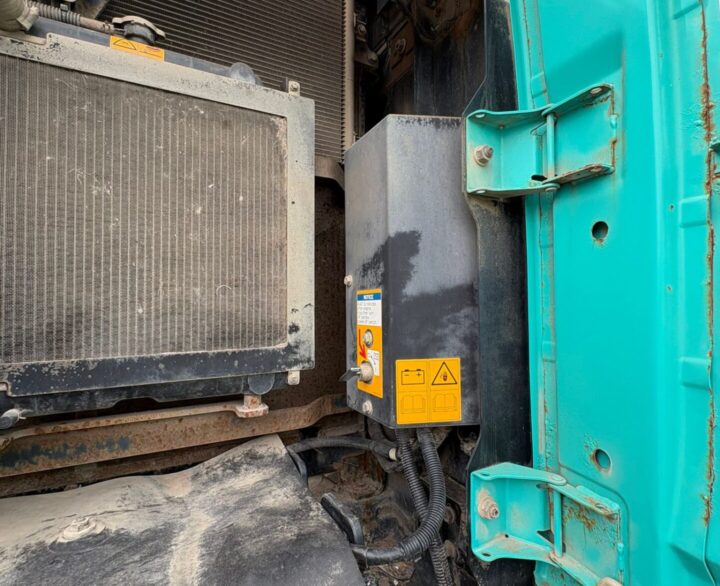 Kobelco SK210HLC-10 Hybrid - Crawler Excavators