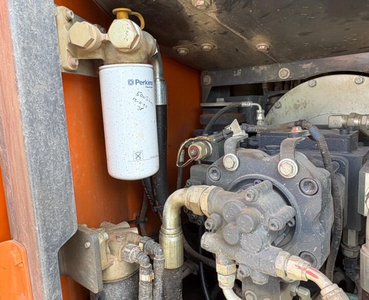 Doosan DX140LC-5 - Crawler Excavators