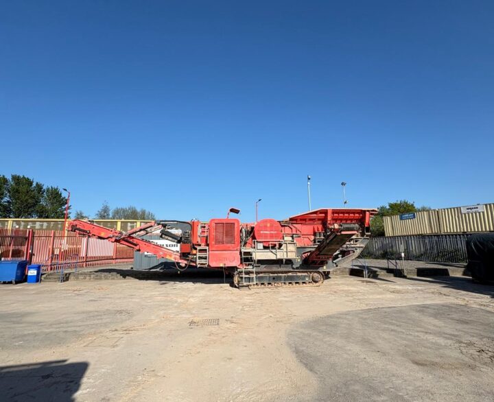 Terex Finlay J-1170 HR - Used Crushers