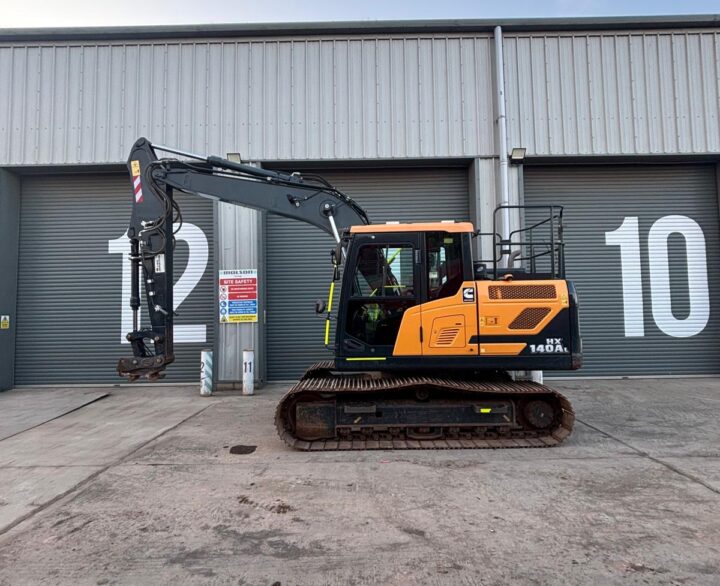 Hyundai HX140L - Crawler Excavators