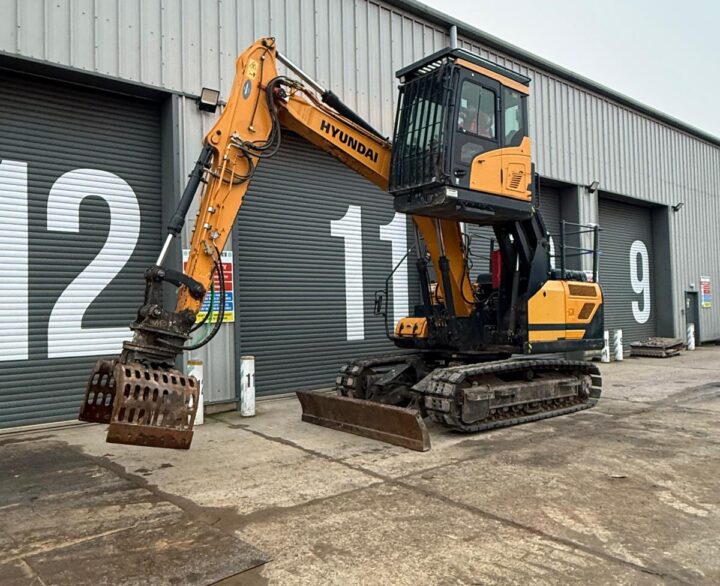 Hyundai HX140 Hi Rise - Crawler Excavators