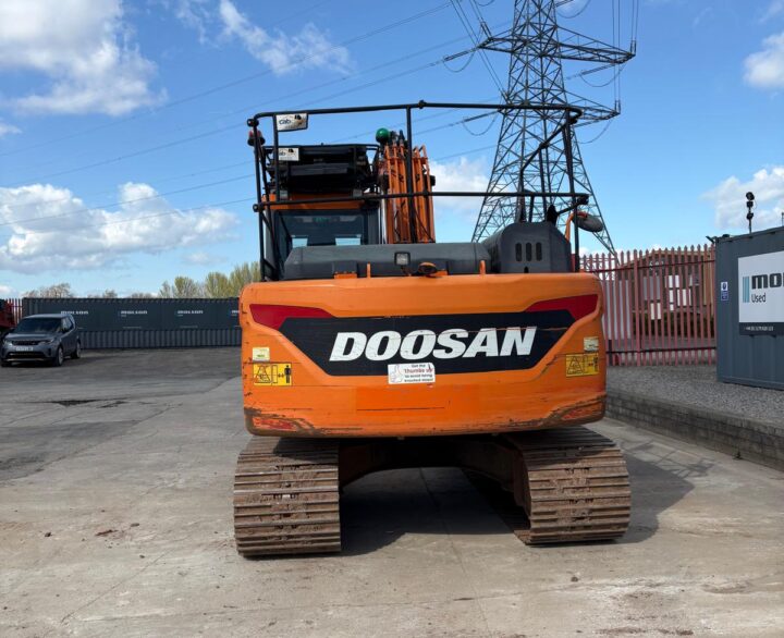 Doosan DX140LC-5 - Crawler Excavators