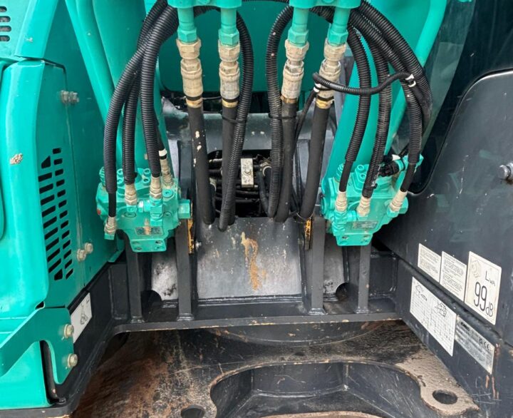 Kobelco SK140SRLC-7 DZ - Crawler Excavators