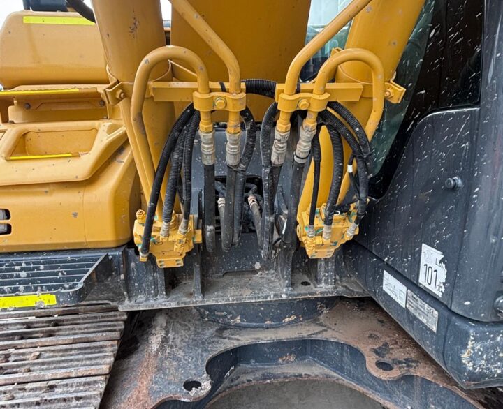 Kobelco SK130LC-11 - Crawler Excavators