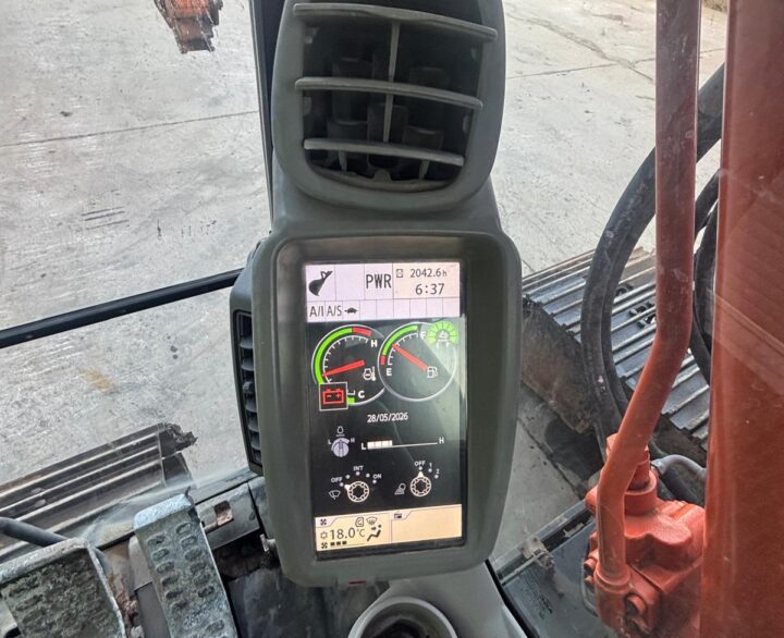 Hitachi ZX225USLC-6 - Crawler Excavators