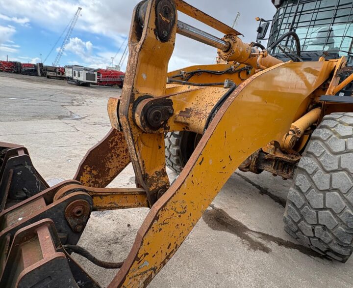 Hyundai HL960HDXT - Used Wheel Loaders