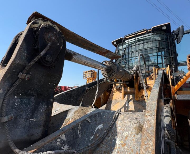Hyundai HL960AHDXT - Used Wheel Loaders
