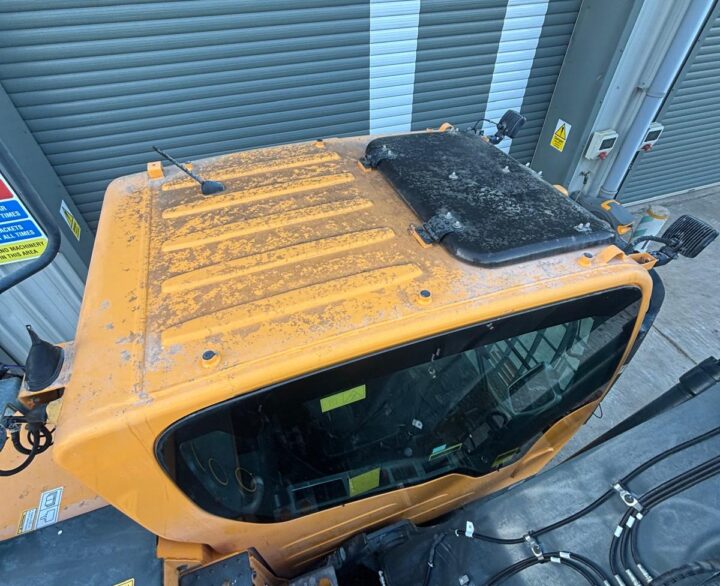 Hyundai HX145LCR - Crawler Excavators