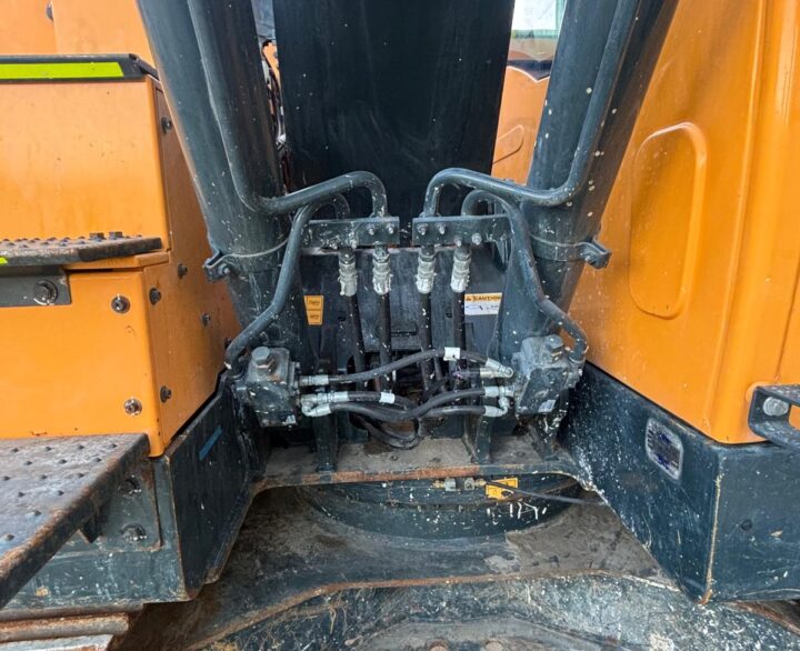 Hyundai HX145LCR - Crawler Excavators