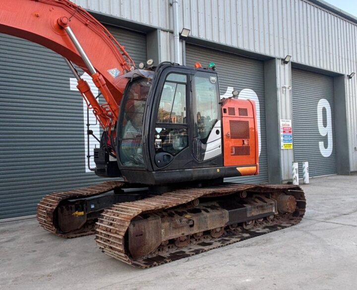Hitachi ZX225USLC-6 - Crawler Excavators