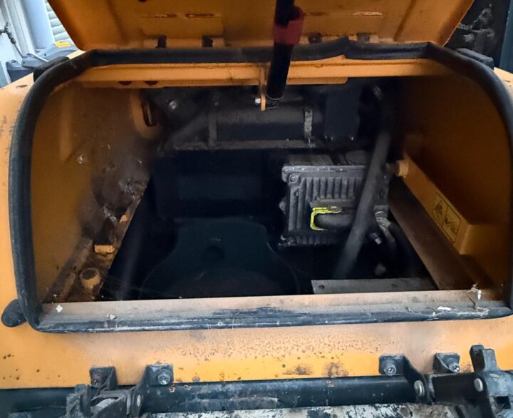 Hyundai HX140L High Rise Cab - Crawler Excavators