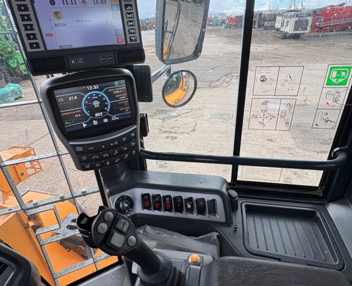 Hyundai HL960HDXT - Used Wheel Loaders