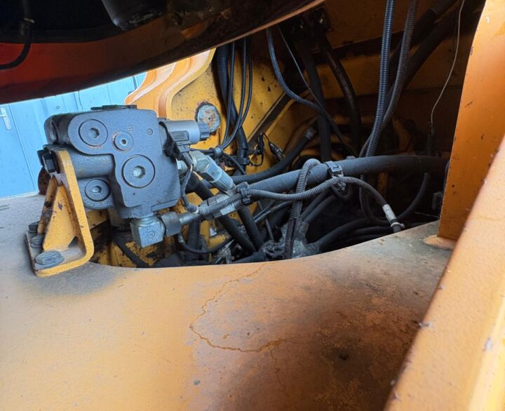 Hyundai HL960HDXT - Used Wheel Loaders
