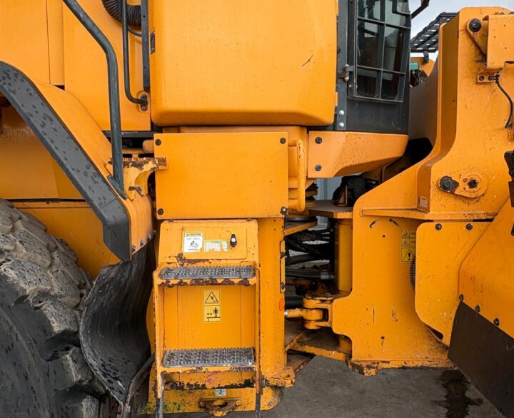 Hyundai HL960HDXT - Used Wheel Loaders