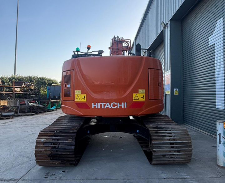 Hitachi ZX225USLC-6 - Crawler Excavators