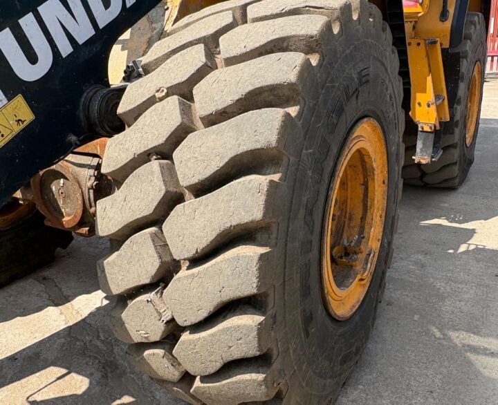 Hyundai HL960AHDXT - Used Wheel Loaders