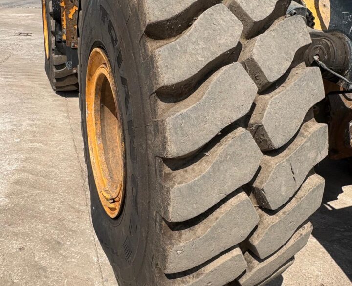Hyundai HL960AHDXT - Used Wheel Loaders