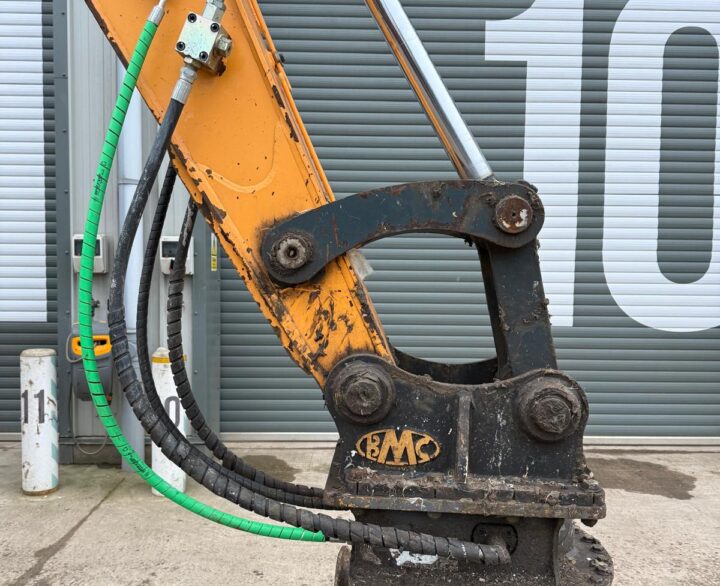 Hyundai HX140L High Rise Cab - Crawler Excavators