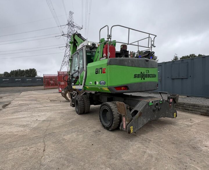 Sennebogen 817M - Material Handlers