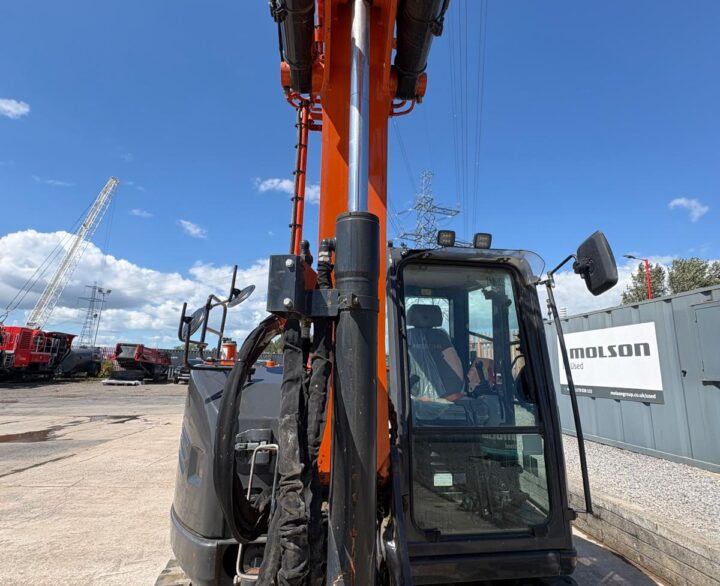 Hitachi ZX85USBR-6 2PB - Mini Excavators