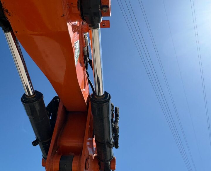 Hitachi ZX85USBR-6 2PB - Mini Excavators