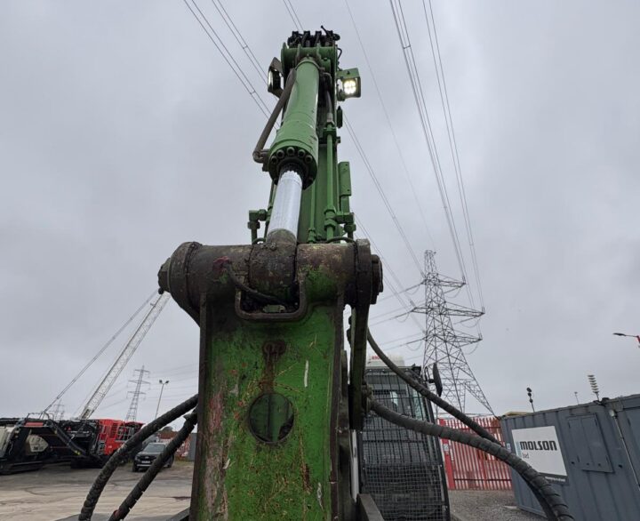 Sennebogen 817M - Material Handlers