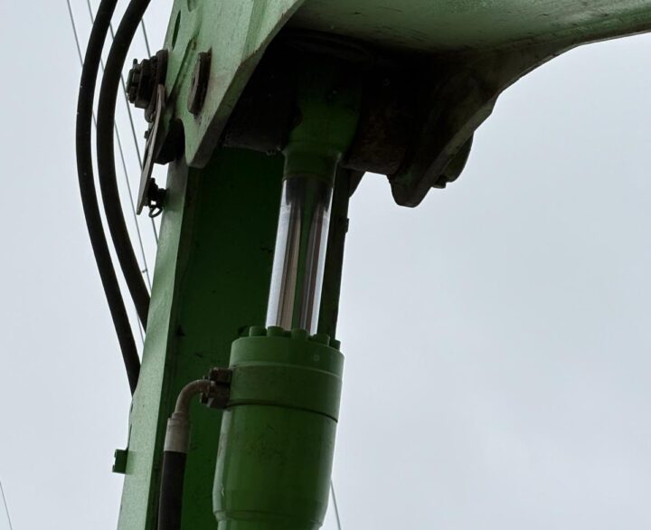 Sennebogen 817M - Material Handlers