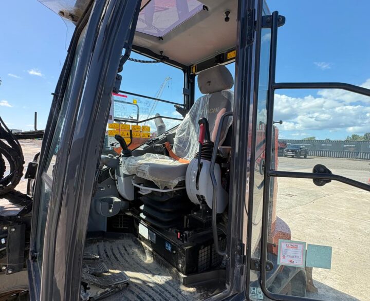 Hitachi ZX85USBR-6 2PB - Mini Excavators