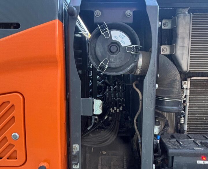 Doosan DX140LC-5 - Crawler Excavators
