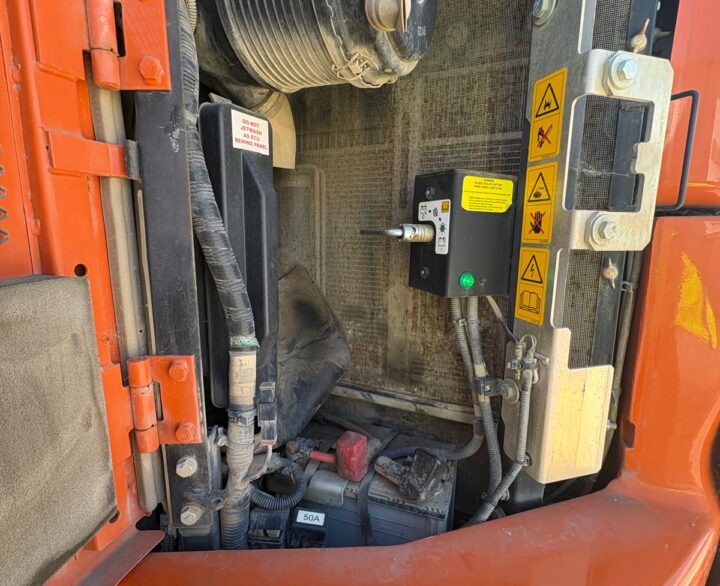 Hitachi ZX85USBR-6 2PB - Mini Excavators