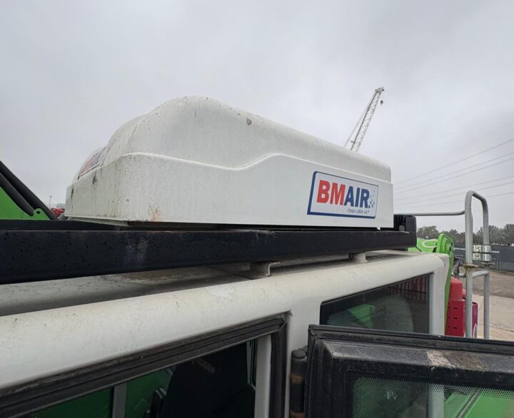 Sennebogen 817M - Material Handlers