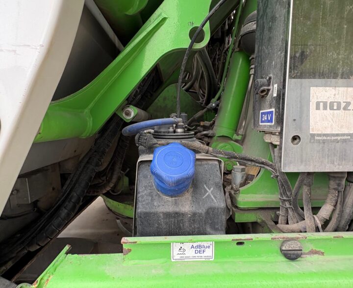Sennebogen 817M - Material Handlers