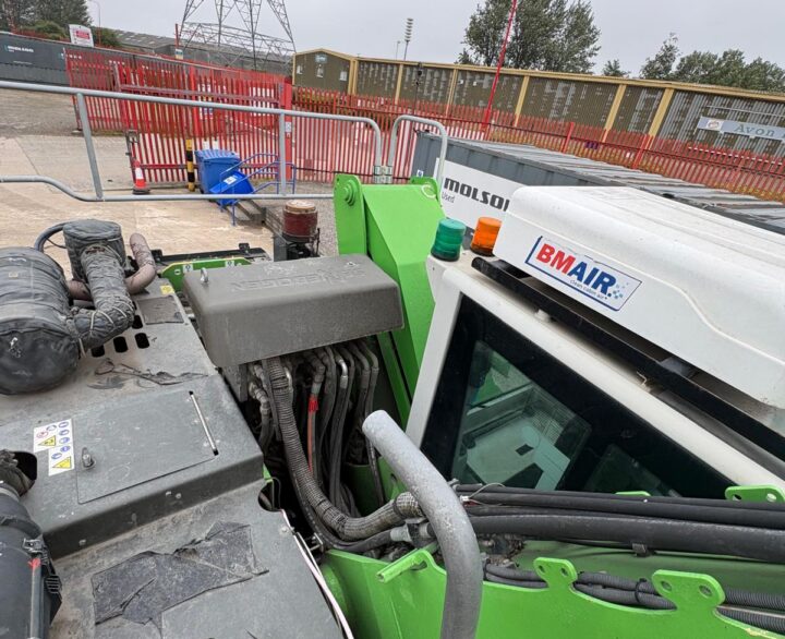 Sennebogen 817M - Material Handlers