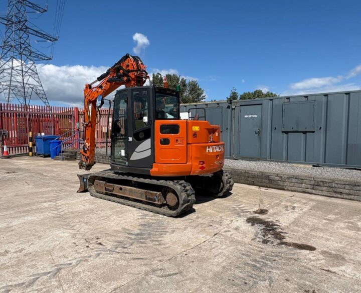 Hitachi ZX85USBR-6 2PB - Mini Excavators