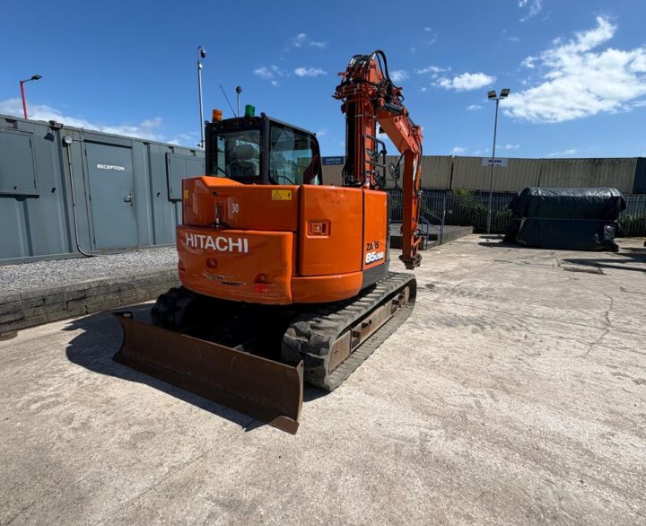 Hitachi ZX85USBR-6 2PB - Mini Excavators