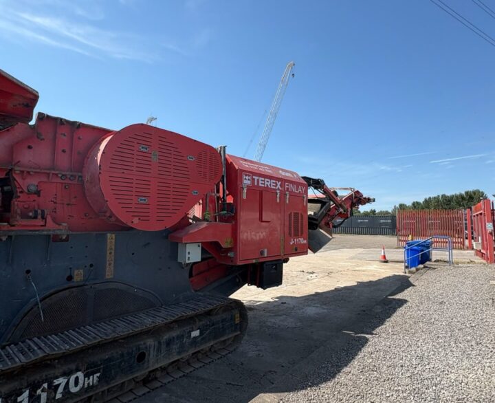 Terex Finlay J-1170 HR - Used Crushers
