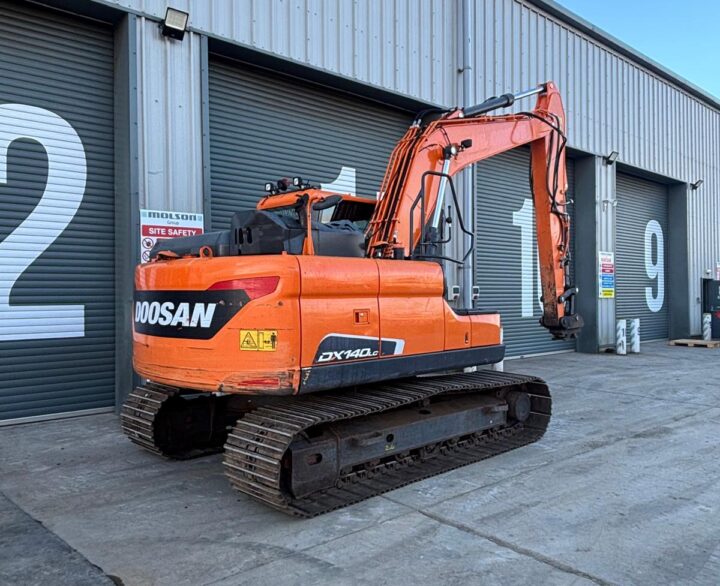 Doosan DX140LC-5 - Crawler Excavators