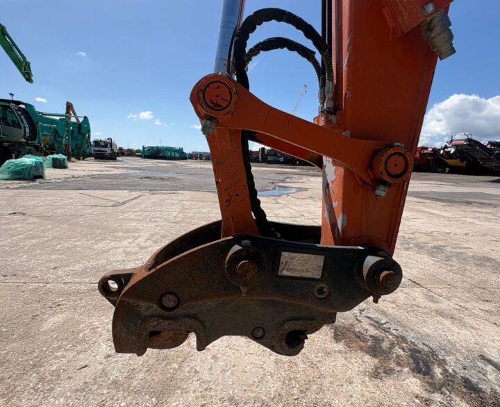 Hitachi ZX85USBR-6 2PB - Mini Excavators