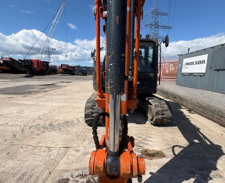 Hitachi ZX85USBR-6 2PB - Mini Excavators