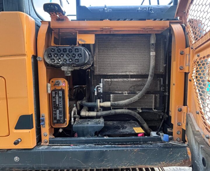 Hyundai HX140L - Crawler Excavators