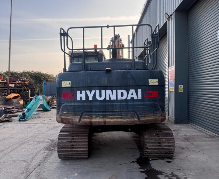 Hyundai HX140L - Crawler Excavators