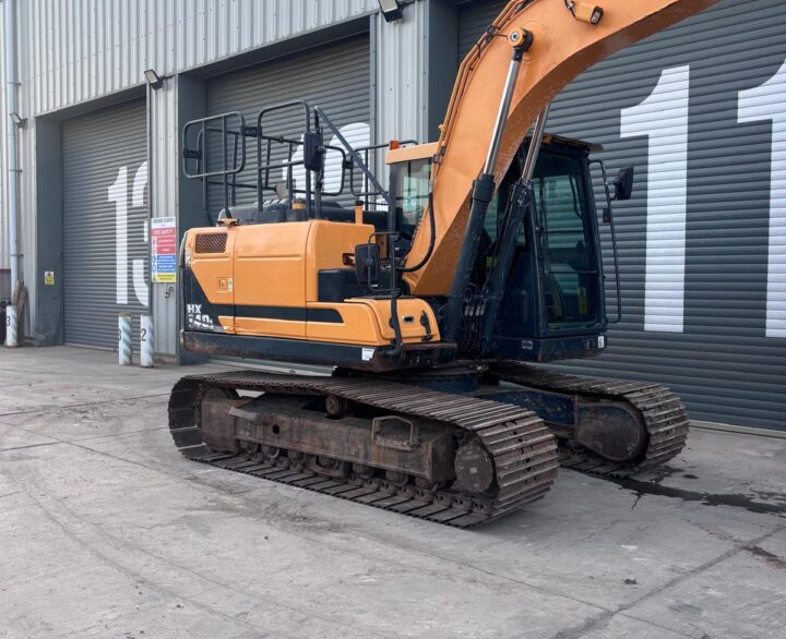 Hyundai HX140L - Crawler Excavators