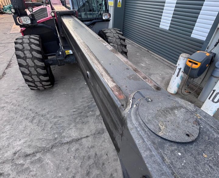 Massey Ferguson TH7038 - Telehandlers