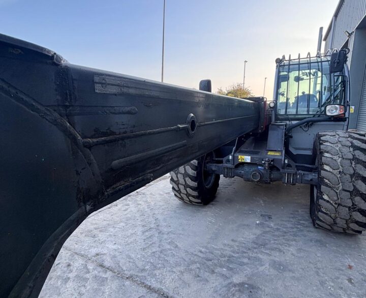 Massey Ferguson TH7038 - Telehandlers