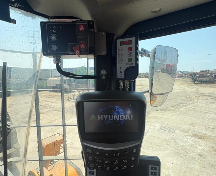 Hyundai HL960AHDXT - Used Wheel Loaders