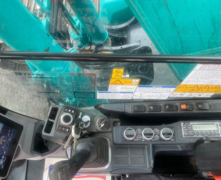 Kobelco SK130LC-11 - Crawler Excavators
